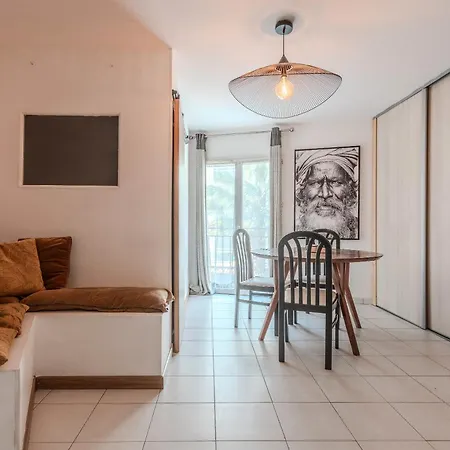 Appartement L'ensoleillé à 100m De La